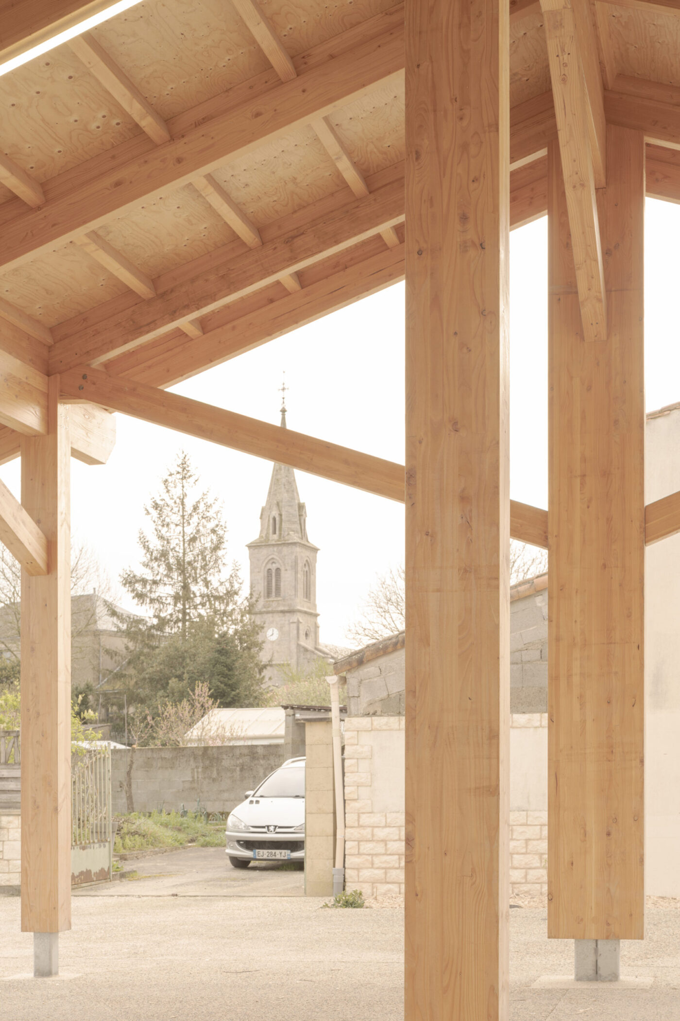 Halle de marché et rénovation d'une grange à La Bernardière