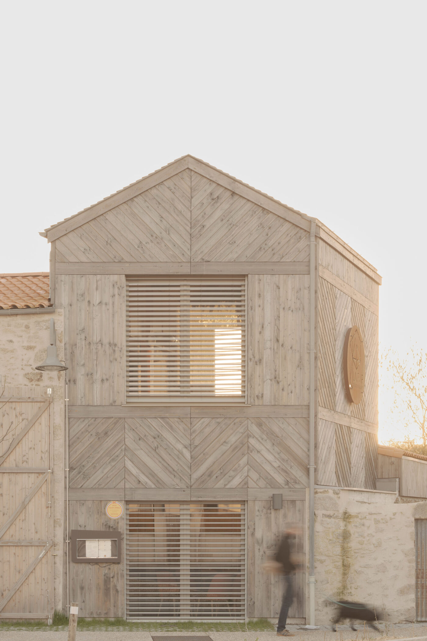 Halle de marché et rénovation d'une grange à La Bernardière