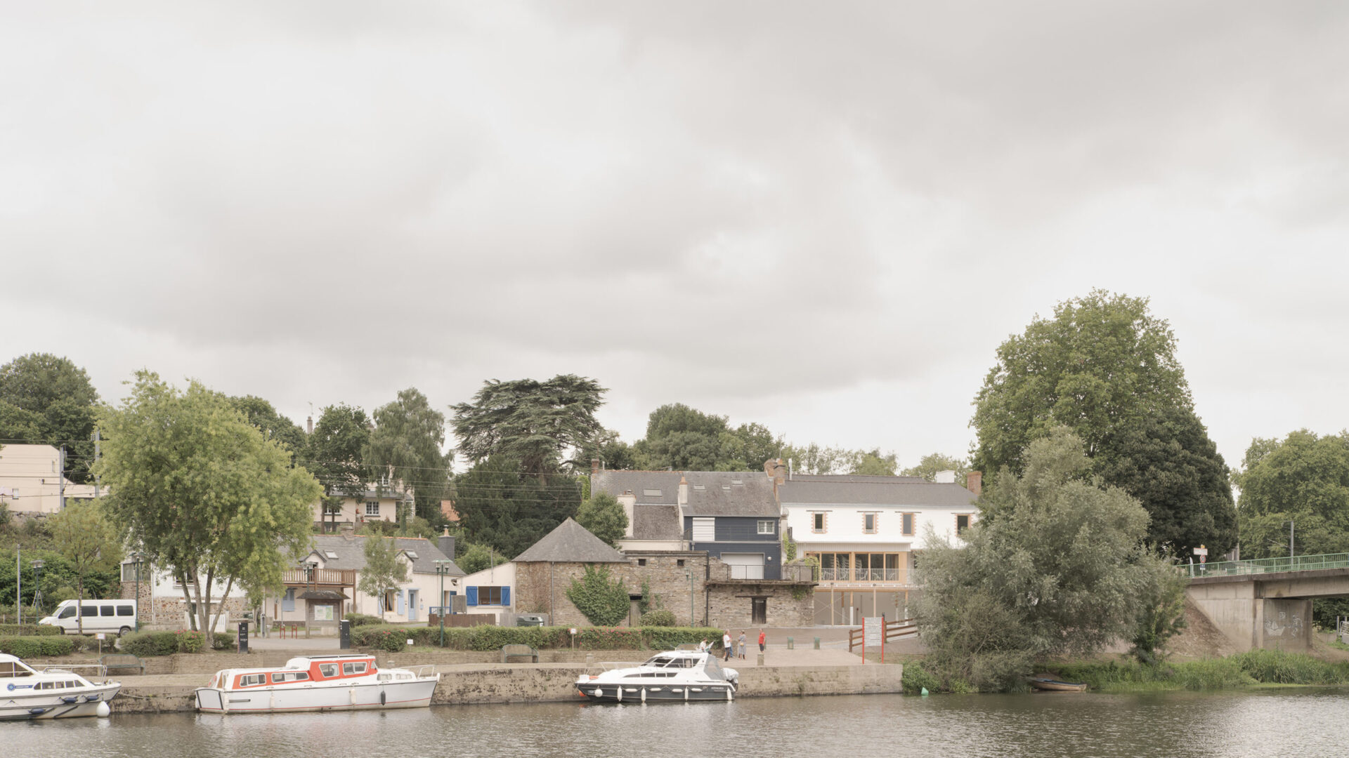 Le Restaurant du Port, réhabilitation de l’ancien et création d’un logement communal