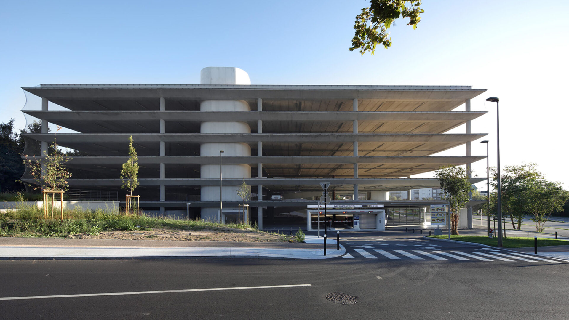 Vertou Parking Relais, construction d’un parking relais de 750 places et locaux de services